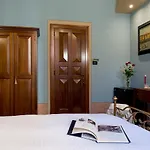 Salotto Delle Arti Guest house