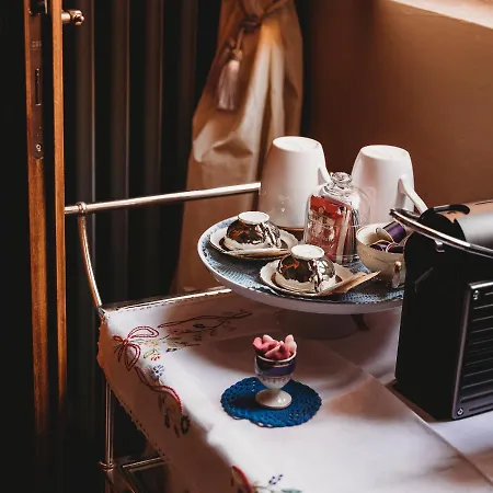 Salotto Delle Arti 4* מודנה