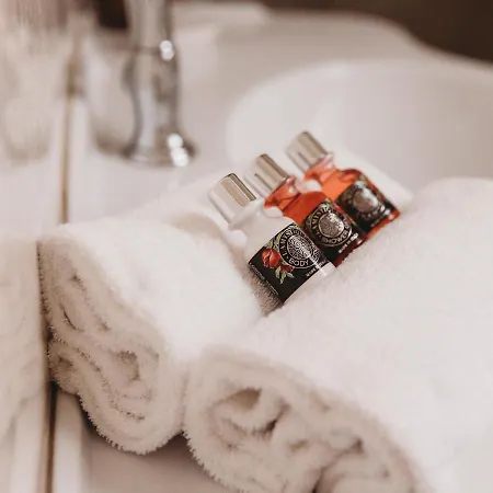 Salotto Delle Arti בית הארחה 4*