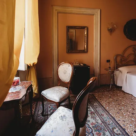 Vendégház Salotto Delle Arti Modena
