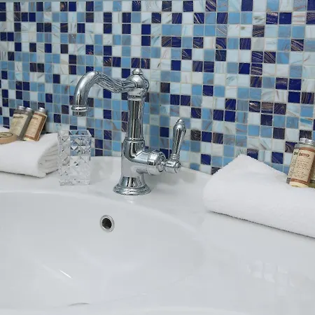 Salotto Delle Arti Guest house 4*